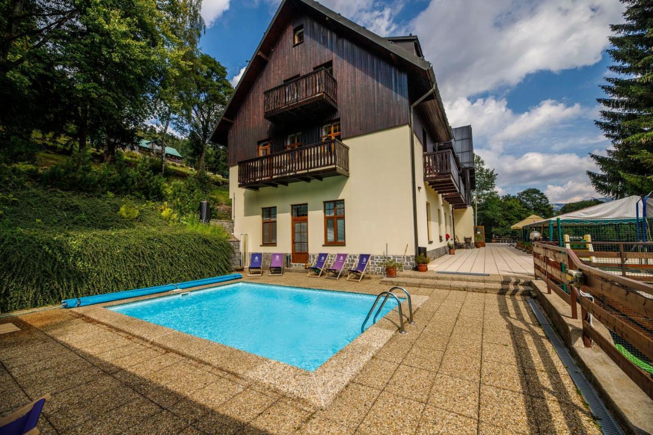 Hotel Svycarska Bouda Špindlerŭv Mlýn Esterno foto