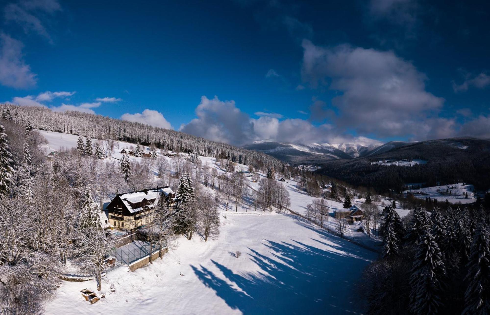 Hotel Svycarska Bouda Špindlerŭv Mlýn Esterno foto