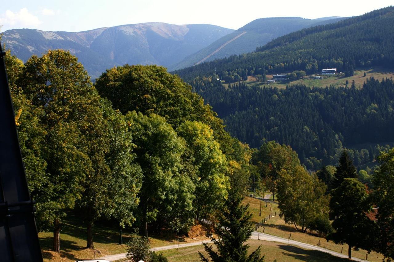 Hotel Svycarska Bouda Špindlerŭv Mlýn Esterno foto