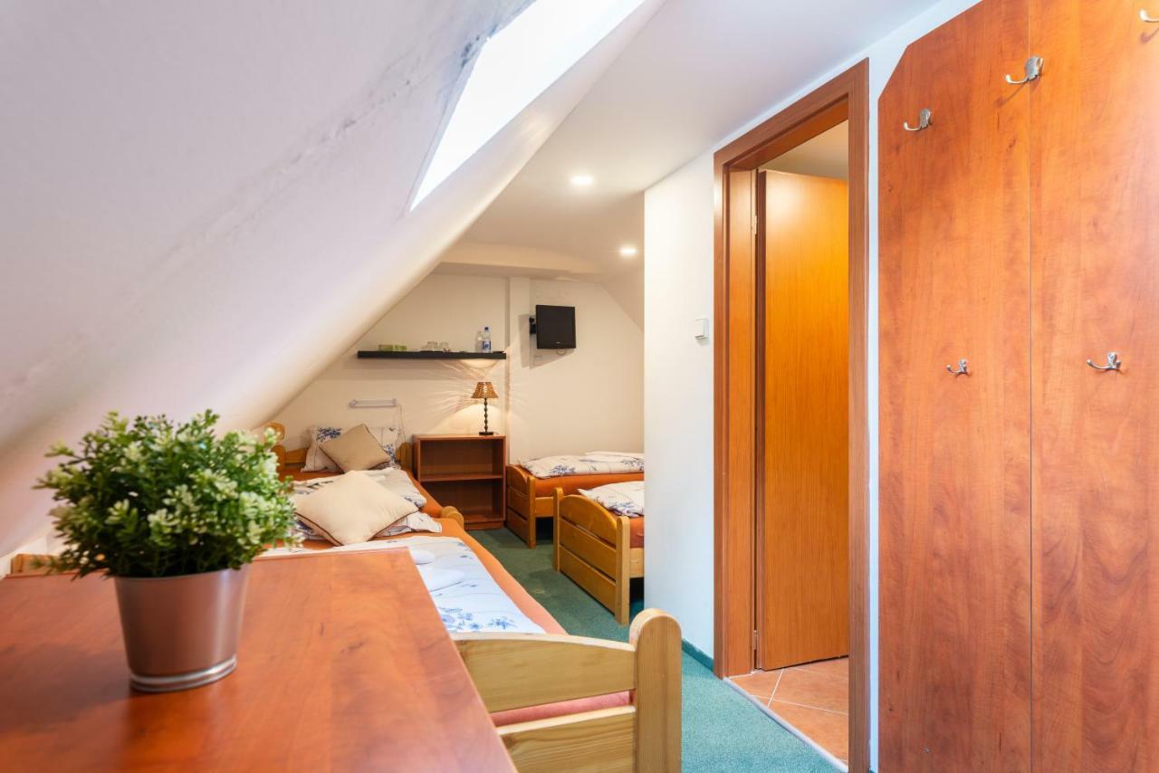 Hotel Svycarska Bouda Špindlerŭv Mlýn Esterno foto